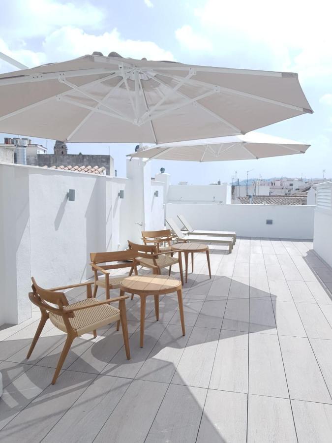 Apartamentos de lujo EL MUSEO Living&Experience Club Arte contemporáneo y mobiliario de colección de los años 50 Málaga Exterior foto